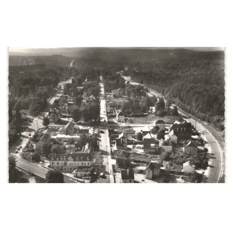 BAGNOLES-de-L'ORNE: les boulevards vue aérienne 10x15 - très bon état