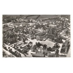ARGENTAN: l'église vue aérienne 10x15 - très bon état