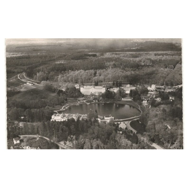 BAGNOLES-de-L'ORNE: vue générale vue aérienne 10x15 - très bon état