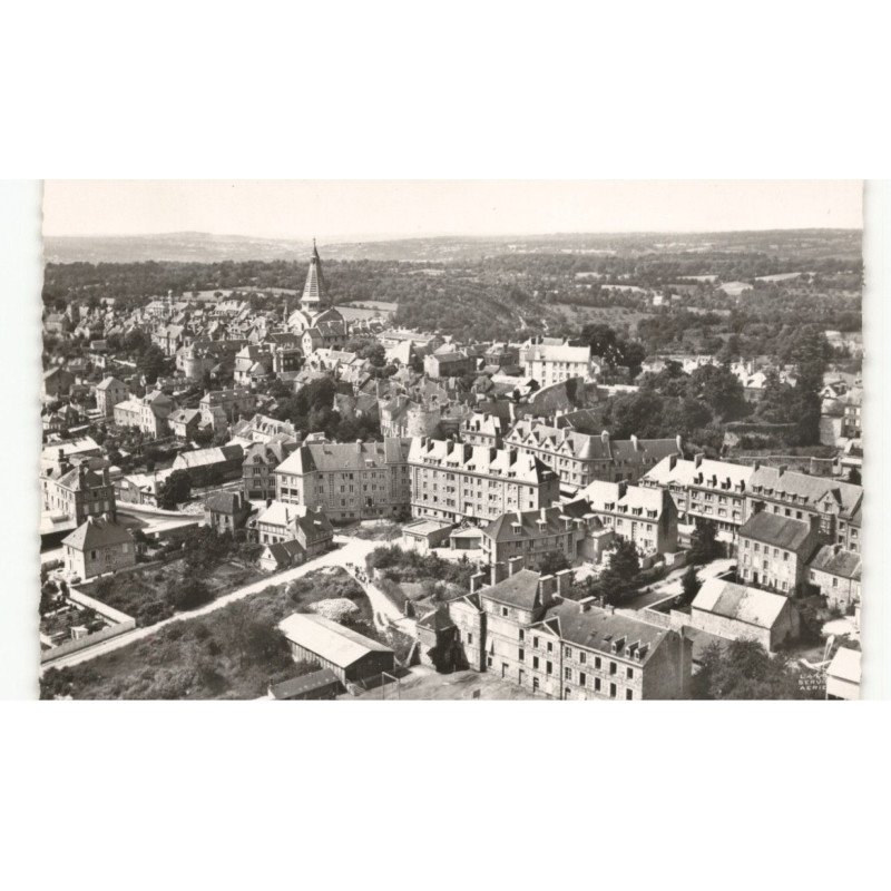DOMFRONT: vue générale vue aérienne 10x15 - très bon état