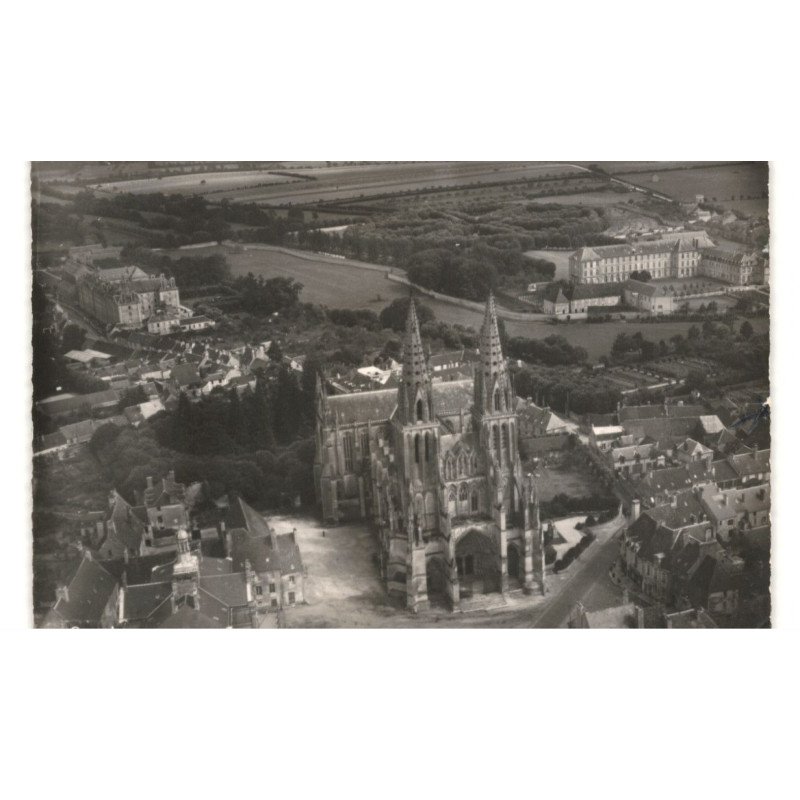SEES: la cathédrale vue aérienne 10x15 - très bon état