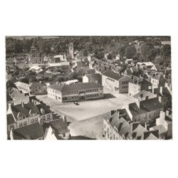 TRUN: la place, l'hôtel de ville l'église, la poste vue aérienne 10x15 - très bon état