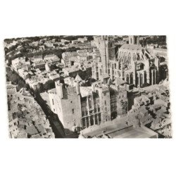 NARBONNE: l'hôtel de ville et la basilique saint-just vue aérienne 10X15 - très bon état