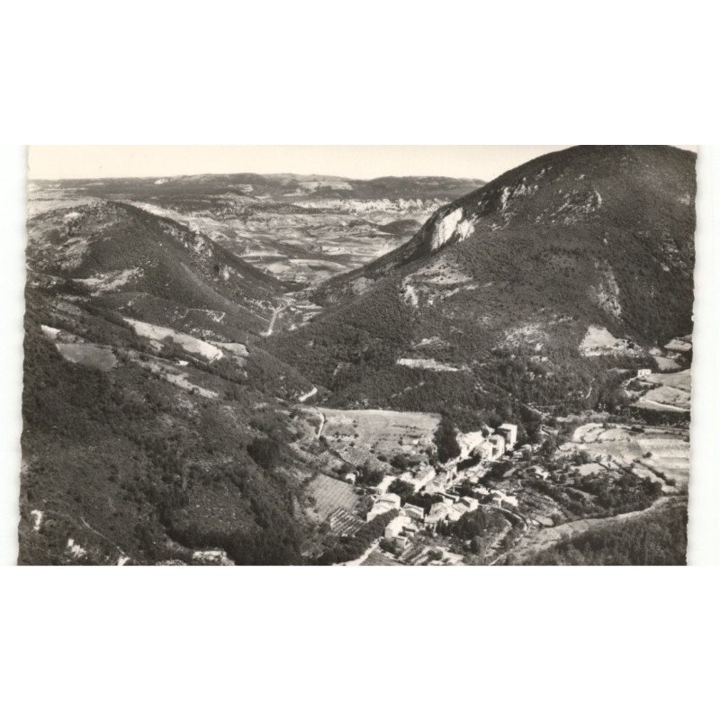 RENNES-les-BAINS: vue générale, le cardou et le pic de cucurou aérienne 10X15 - très bon état