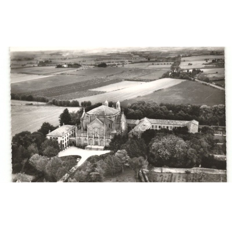 PROUILHE: monastère reconstruit sur l'emplacement de la fondation de l'ordre des pêcheurs aérienne 10X15 - très bon état