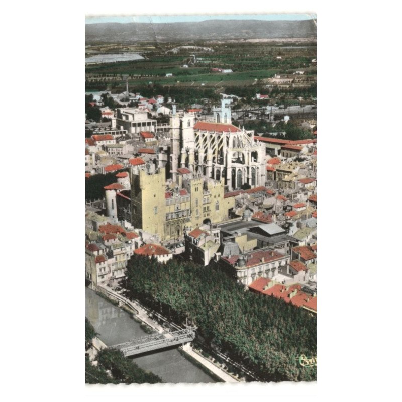 NARBONNE: l'hôtel de ville et la cathédrale vue aérienne 10X15 - état