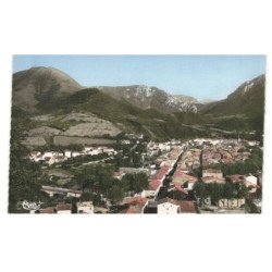 QUILLAN: vue générale, au fond, le défilé de pierrelis aérienne 10X15 - très bon état