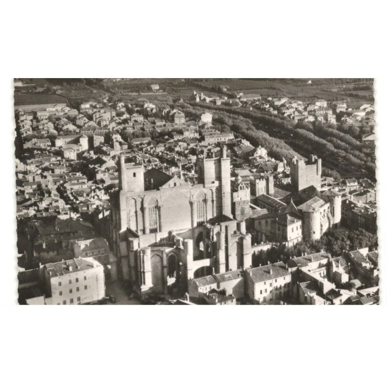 NARBONNE: perspective sur la cathédrale vue aérienne 10X15 - très bon état
