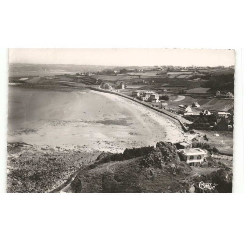 PLOUGASNOU PRIMEL-TREGASTEL: la plage et les hôtels vue aérienne 10x15 - très bon état