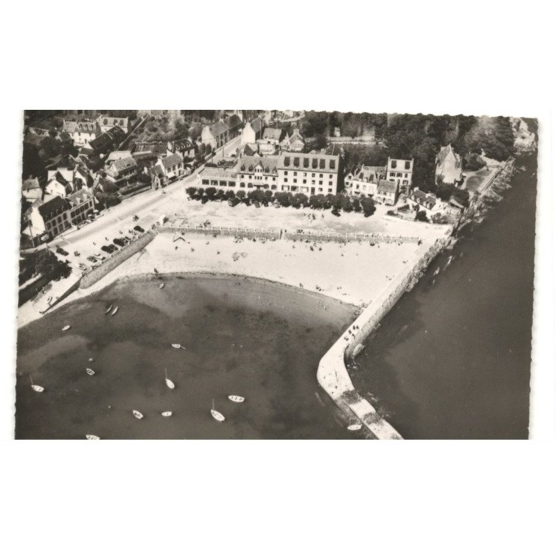 LOCQUIREC: le port la plage et l'hôtel armorique vue aérienne 10x15 - très bon état