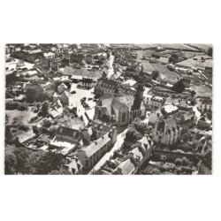 CARENTEC: le centre et l'église vue aérienne 10x15 - très bon état