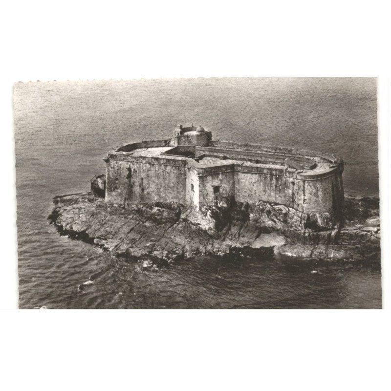 CARANTEC: le château du taureau vue aérienne 10x15 - très bon état