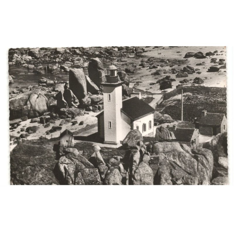 BRIGNOGAN: le phare vue aérienne 10x15 - très bon état