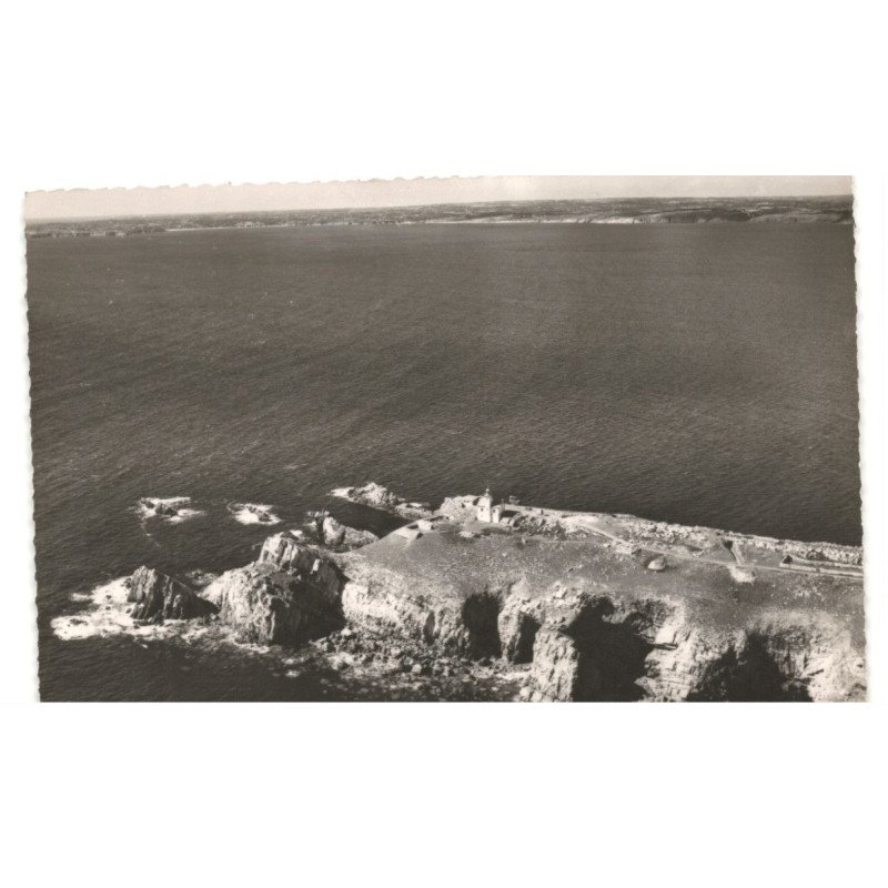 CAMARET: la pointe et le phare du toulinguet vue aérienne 10x15 - très bon état