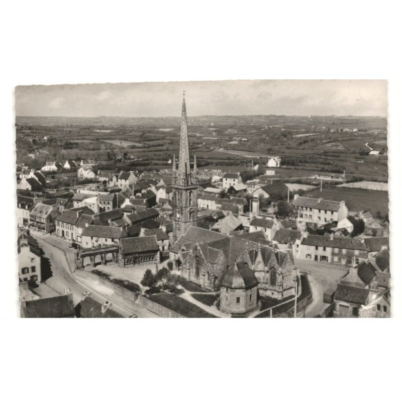SIZUN: l'église et l'arc de triomphe vue aérienne 10x15 - très bon état