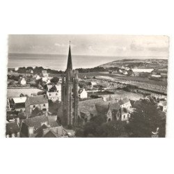 PLOUGASNOU: l'église et le bourg vue aérienne 10x15 - très bon état