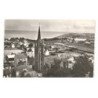 PLOUGASNOU: l'église et le bourg vue aérienne 10x15 - très bon état