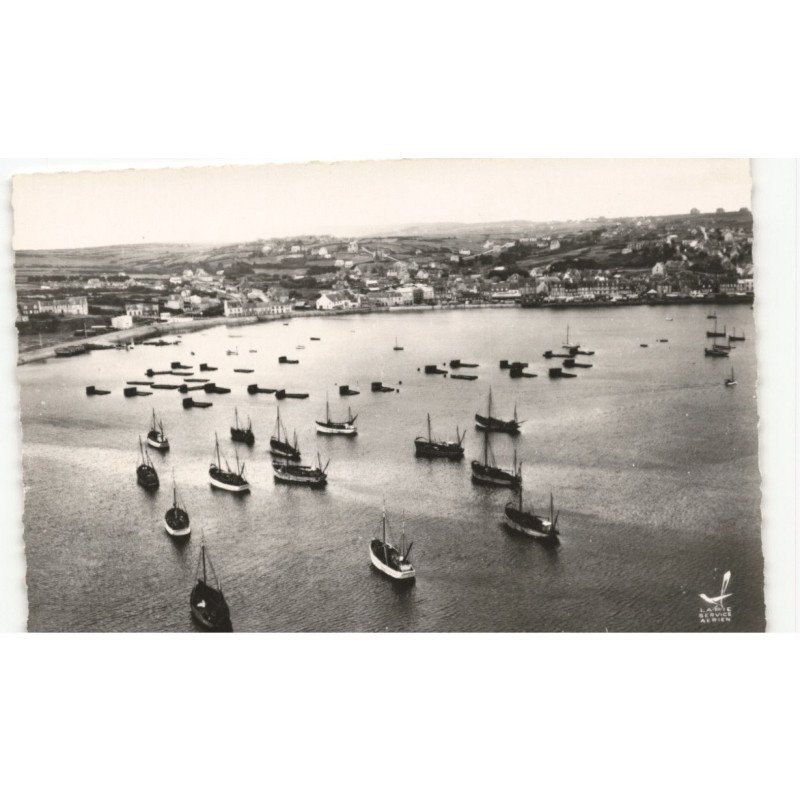 CAMARET: vue générale du port vue aérienne 10x15 - très bon état