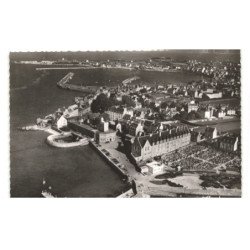 ROSCOFF: vue générale, le laboratoire de l'aquarium vue aérienne 10x15 - très bon état