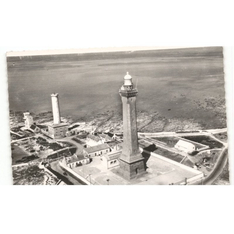 PENMARCH: le phare d'eckmühl vue aérienne 10x15 - très bon état