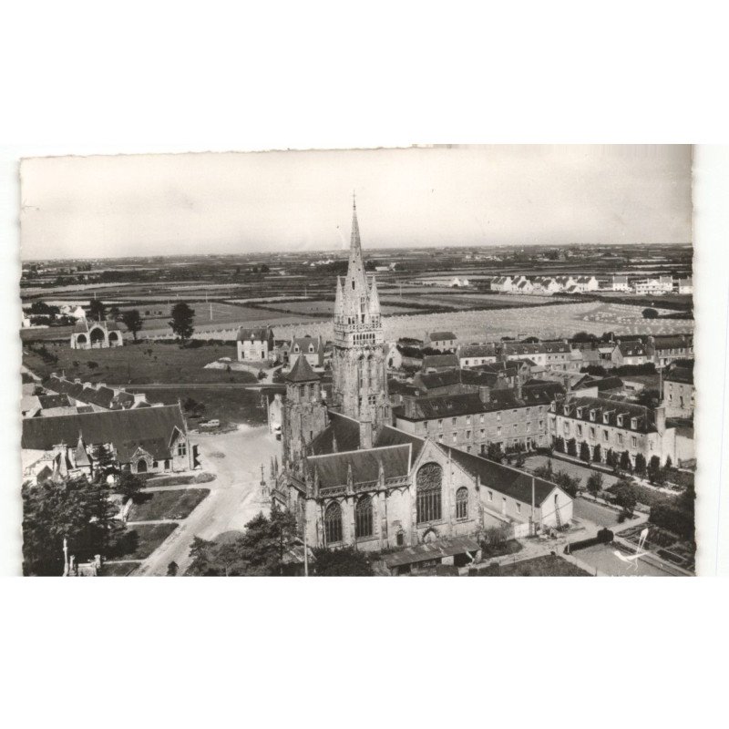 LE FOLGOET: la magnifique église notre-dame du XVe siècle vue aérienne 10x15 - très bon état