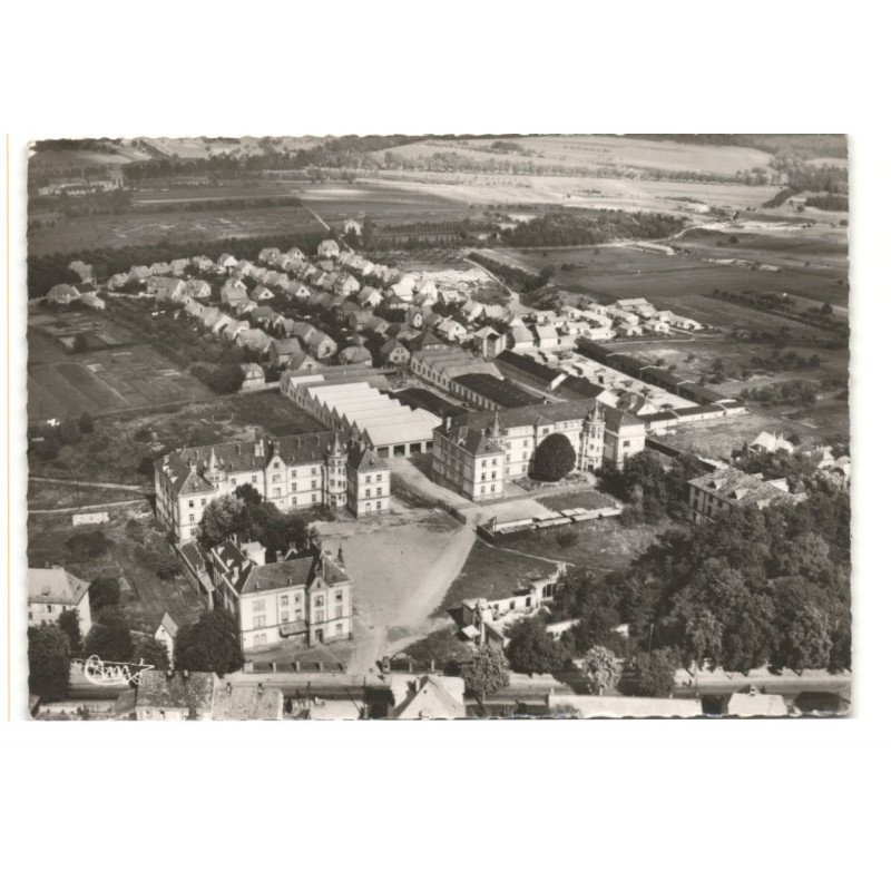 SAVERNE: la fabrique d'horlogerie "la vedette" vue aérienne 10X15 - très bon état