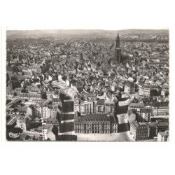 STRASBOURG: de la bourse et la cathédrale vue aérienne 10X15 - très bon état