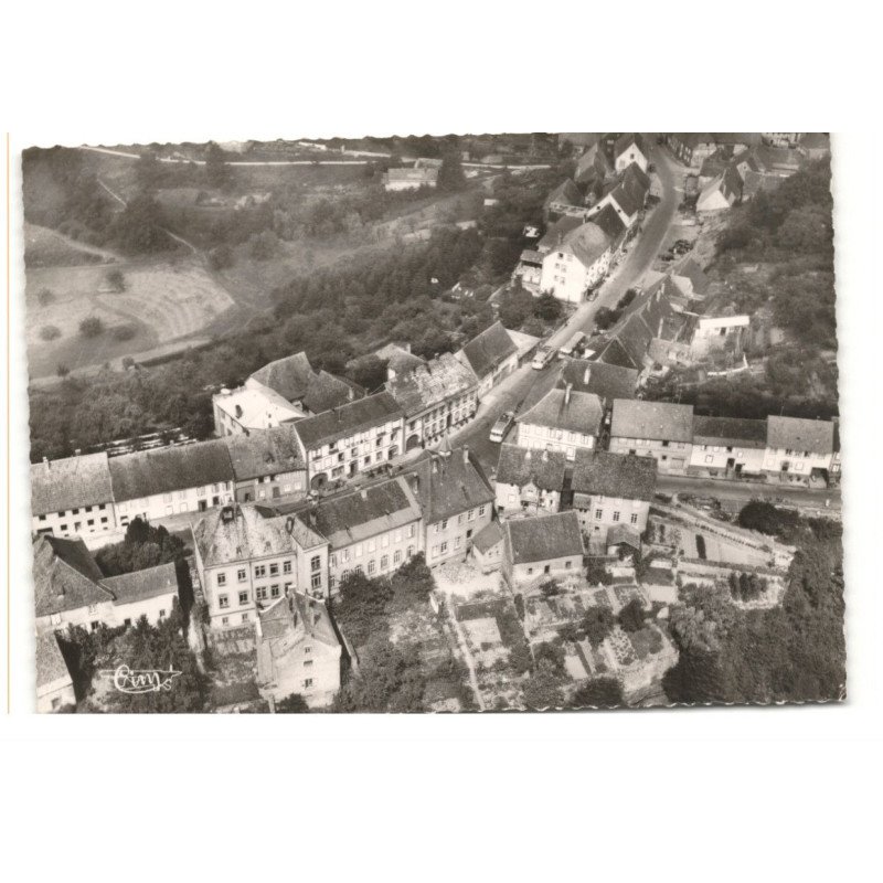 LA PETITE-PIERRE: vue aérienne 10X15 - très bon état