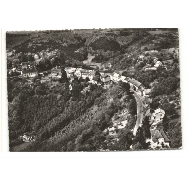 LA PETITE-PIERRE: vue générale vue aérienne 10X15 - très bon état