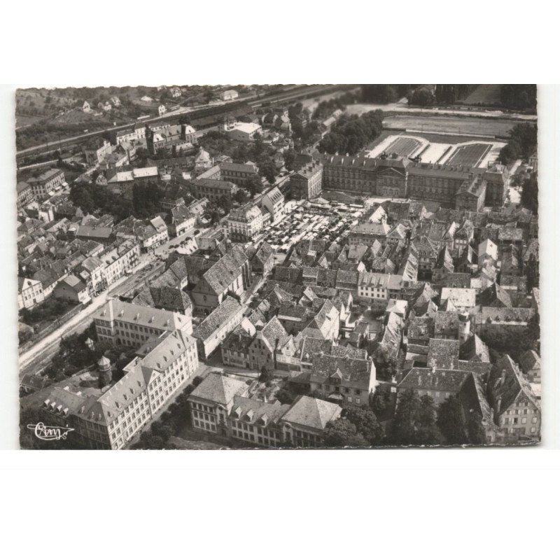 SAVERNE: le château et le collège vue aérienne 10X15 - très bon état