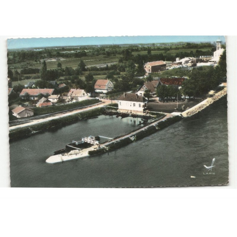 LAUTERBOURG: hôtel-restaurant "au bord du rhin" vue aérienne 10X15 - très bon état