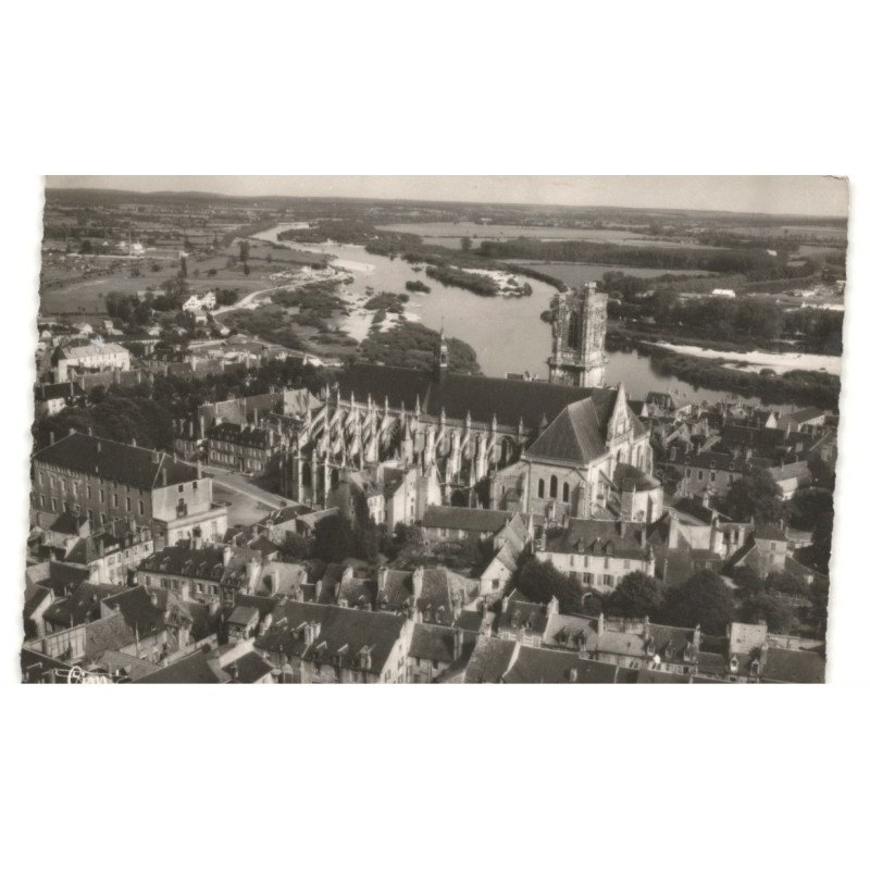 NEVERS: cathédrale panorama sur le val de loire vue aérienne 10x15 - très bon état
