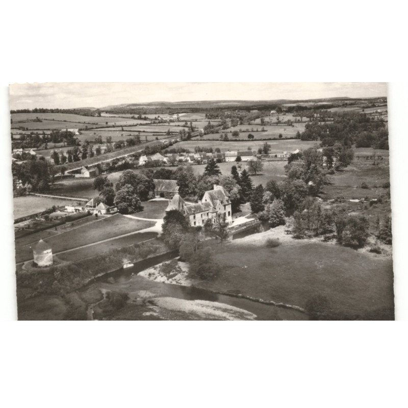 environs CORBIGNY: château de la chaise vue aérienne 10x15 - très bon état