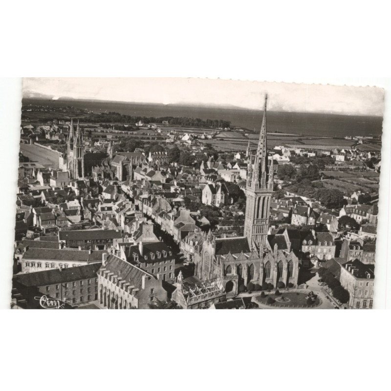SAINT-POL-de-LEON: la chapelle notre-dame krelsker vue aérienne 10x15 - très bon état