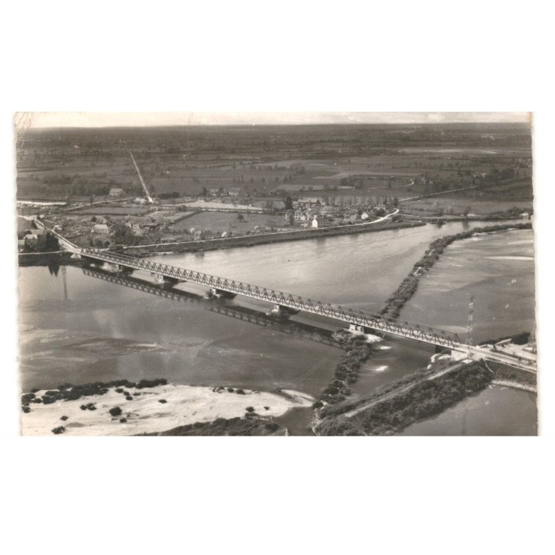 FOURCHAMBAULT: pont sur la loire vue aérienne 10x15 - très bon état