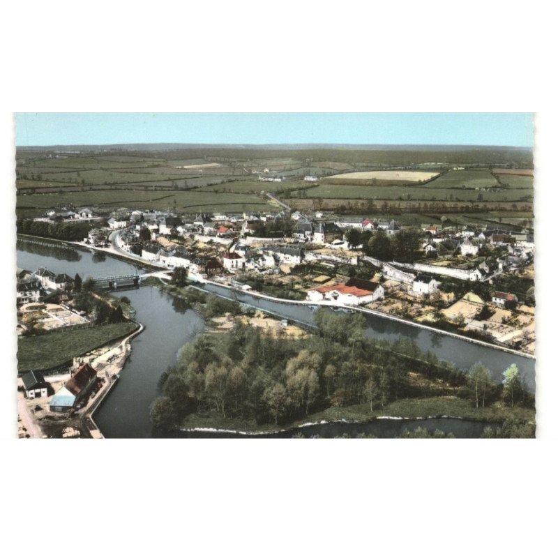 CERCY-la-TOUR: vue générale vue aérienne 10x15 - très bon état