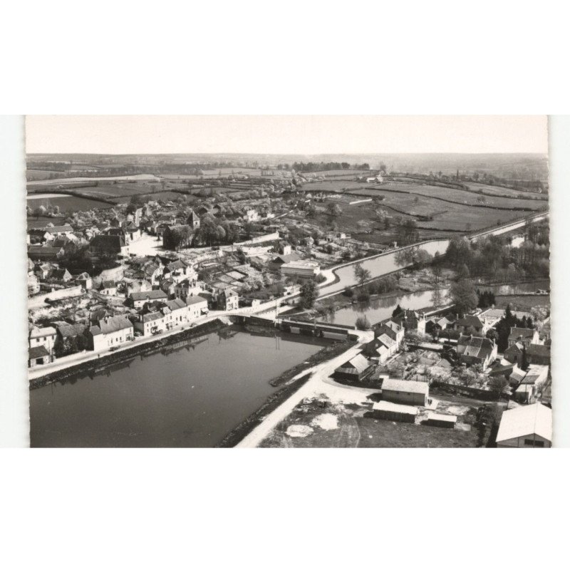 CERGY-la-TOUR: sur le bassin, l'aron et le canal vue aérienne 10x15 - très bon état