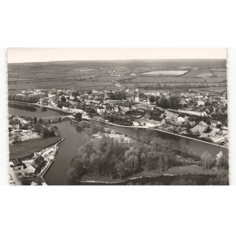 CERCY-la-TOUR: vue générale vue aérienne 10x15 - très bon état