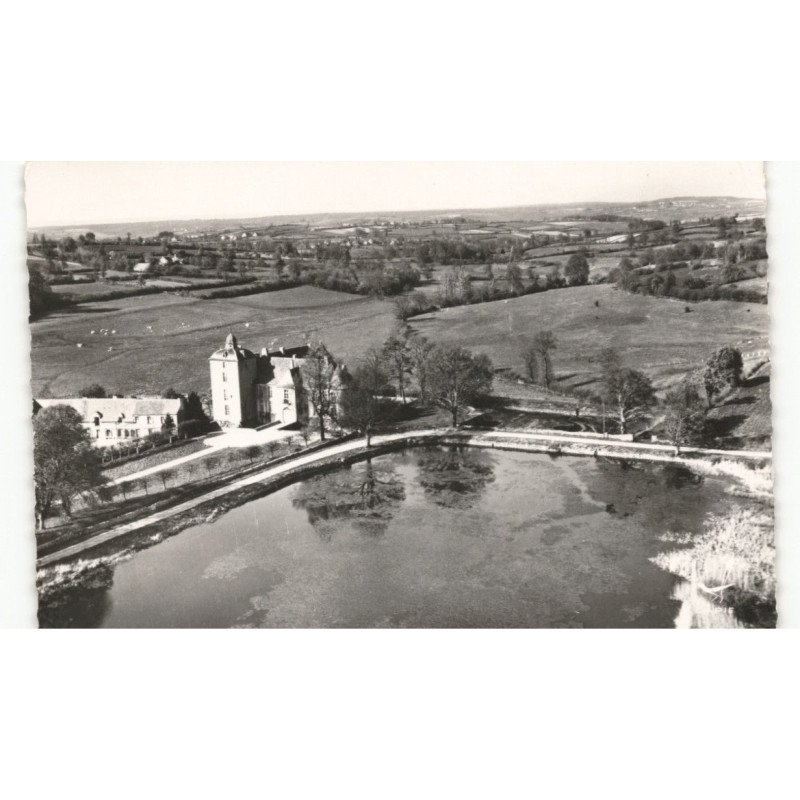 SAINT-MARTIN-du-PUY: château de vésigneux vue aérienne 10x15 - très bon état