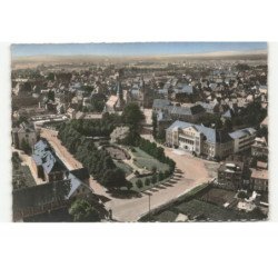 HAGUENEAU: place ancien château d'eau le musée et le collège technique et commercial vue aérienne 10X15 - très bon état