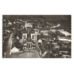 VARZY: l'église vue aérienne 10x15 - très bon état
