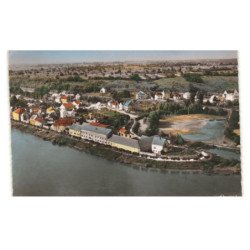 NEUVY-sur-LOIRE: quai de la loire et la cartonnerie vue aérienne 10x15 - très bon état