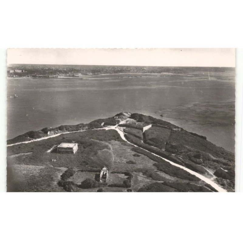 ROSCANVEL: la pointe des espagnols, au loin, brest vue aérienne 10x15 - très bon état