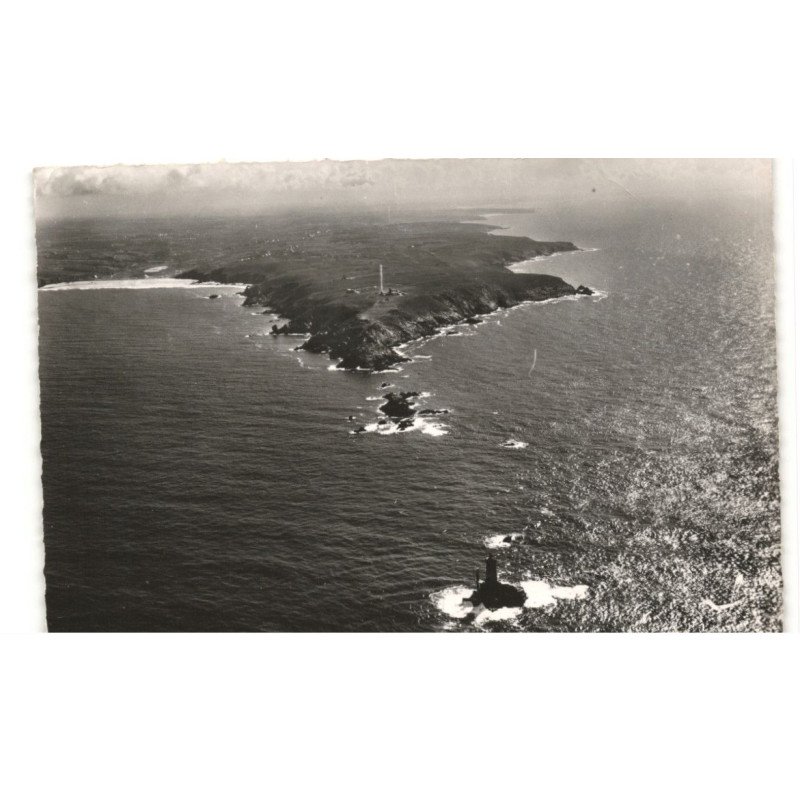 POINTE-du-RAZ: vue générale prise du large vue aérienne 10x15 - état