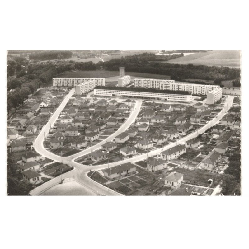 SENLIS: cité du val d'aunette, architecte Riedler, Regnault et Oudin vue aérienne 10x15 - très bon état
