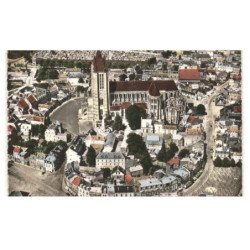 NOYON: la cathédrale vue aérienne 10x15 - très bon état
