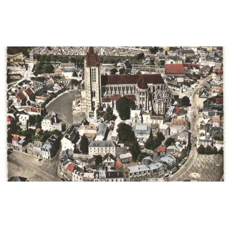 NOYON: la cathédrale vue aérienne 10x15 - très bon état