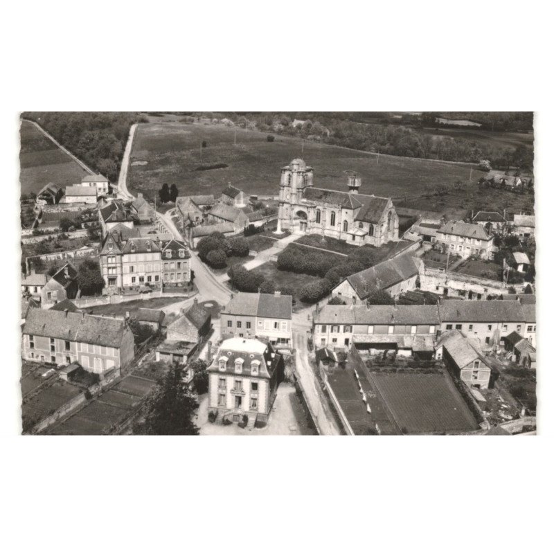 MONTJAVOULT: centre ville vue aérienne 10x15 - très bon état