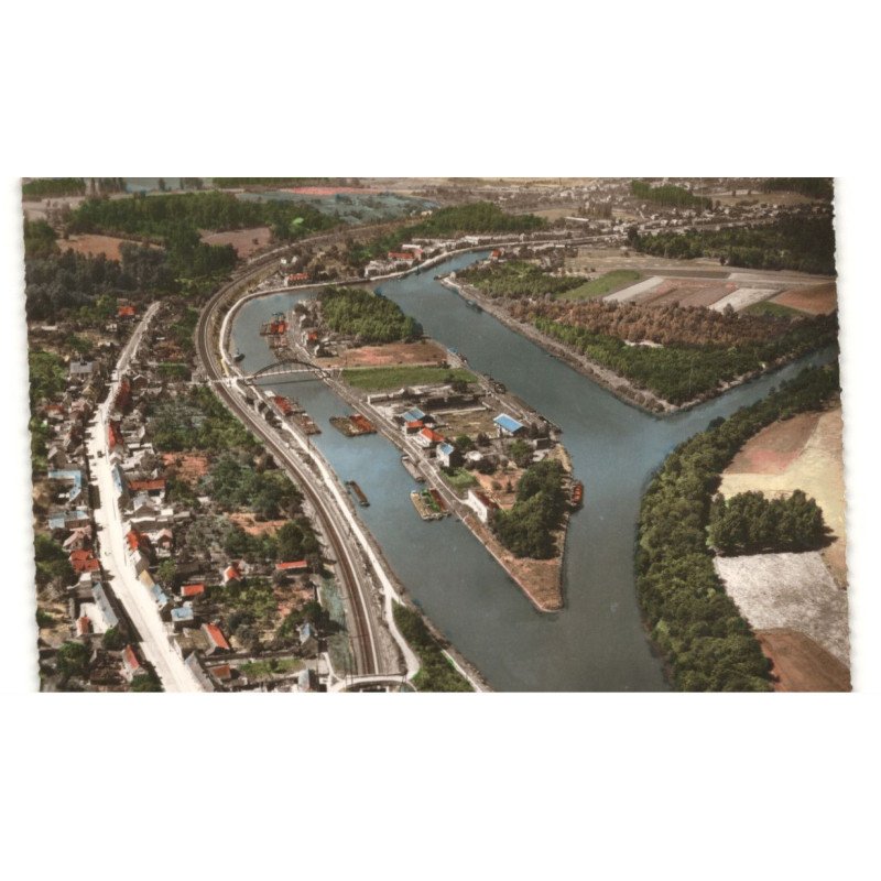 LONGUEIL-ANNEL: le garage des bateaux ile de janville vue aérienne 10x15 - très bon état