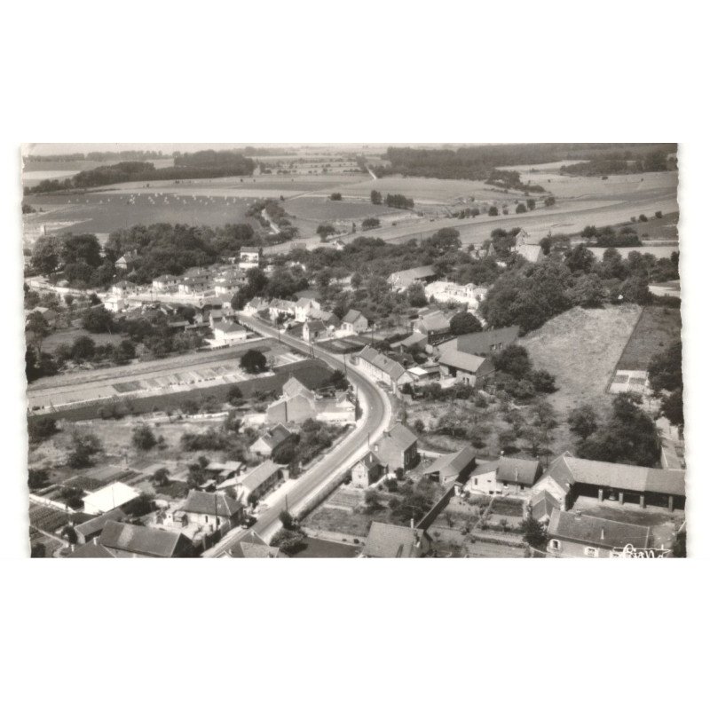 LONGUEIL-ANNEL: rue de la mairie vue aérienne 10x15 - très bon état
